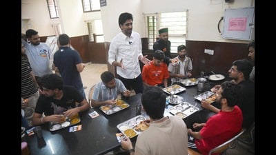 Students say the real election battle is still being fought over hostels, clean washrooms, sanitation and everyday campus life. (Keshav Singh/HT) Students say the real election battle is still being fought over hostels, clean washrooms, sanitation and everyday campus life. (Keshav Singh/HT)