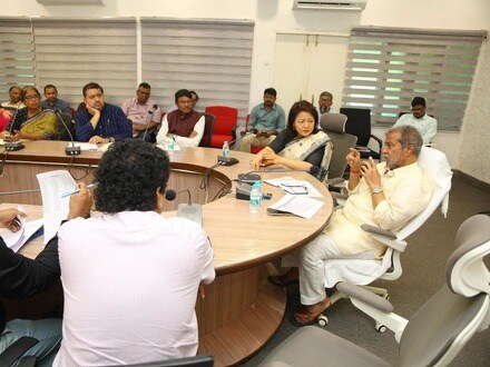 ఆరోగ్యశాఖ మంత్రి దామోదర రాజనర్సింహ సమీక్ష