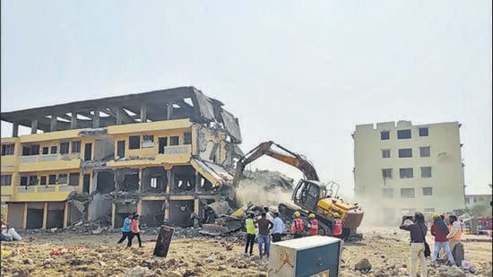 Nalasopara vacant plot where 41 illegal buildings stood now a garbage dump