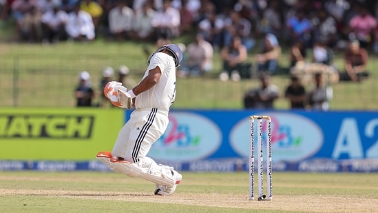 Rishabh Pant walked off the field after being hit on his hand