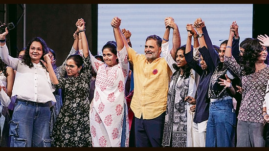 Meetings were held in different areas, workers mobilised and students contacted in large numbers. (HT)
