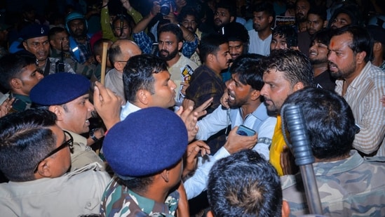 On Friday, students protesting against alleged Jharkhand recruitment exam irregularities had gathered at the Gandhi Maidan to burn an effigy of Chief Minister Hemant Soren, where a scuffle took place.