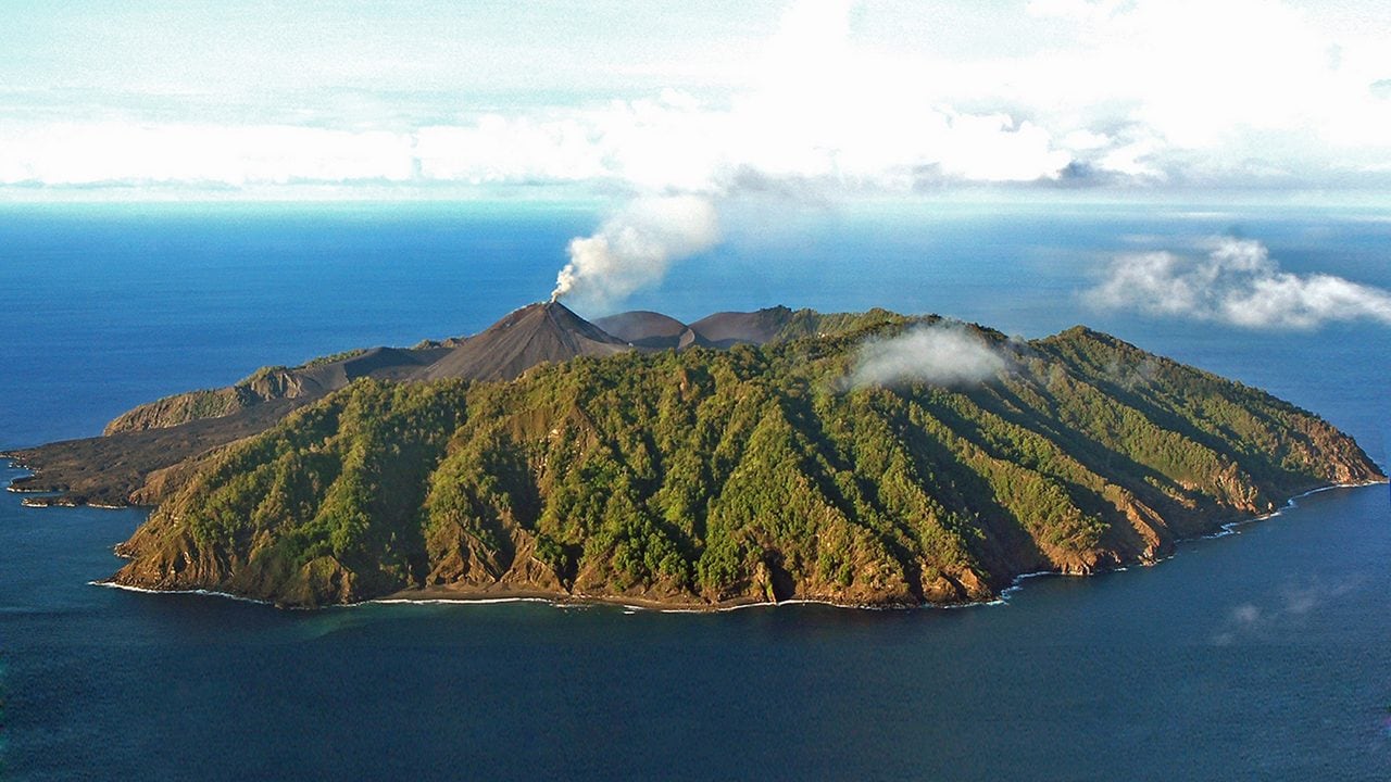 India’s only active volcano, Barren Island can be viewed by tourists from boats, but landing on the island is prohibited. (Incredible India )