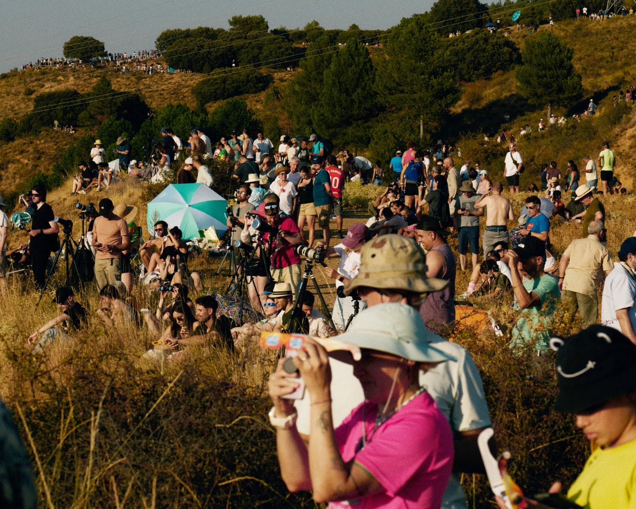 Eclipse chasers from all over the world gathered on the cliffs outside of León to witness the otherworldly event. Eclipse chasers from all over the world gathered on the cliffs outside of León to witness the otherworldly event.