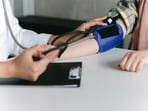 Should BP always be measured on the same arm, and does it matter if there is a difference between the two arms? 