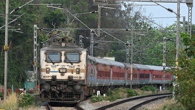 ప్రత్యేక రైళ్లు