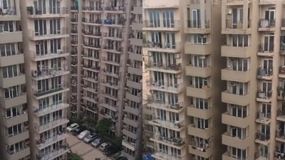 A woman reflected on city life and wondered if high-rise living was worth leaving behind the comfort of one’s hometown. (Instagram/dikshagupta371)