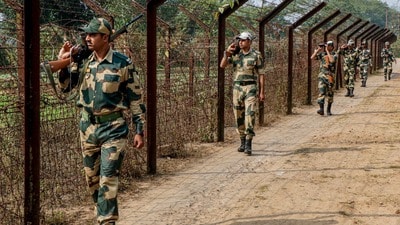 অর্জুনের কথায়, ‘বাংলায় বহু সংখ্যক তৃণমূল নেতা, মেম্বার, ক্রিমিনালের জঙ্গি-যোগ রয়েছে।’ অর্জুনের কথায়, ‘বাংলায় বহু সংখ্যক তৃণমূল নেতা, মেম্বার, ক্রিমিনালের জঙ্গি-যোগ রয়েছে।’