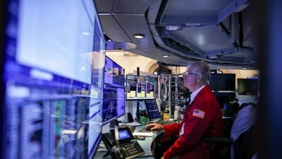 Stock market today: S&P 500 and Nasdaq fall as chip stocks slide, Nvidia drops, Treasury yields ease, while Trump’s Canada tariffs hit market sentiment. Stock market today: S&P 500 and Nasdaq fall as chip stocks slide, Nvidia drops, Treasury yields ease, while Trump’s Canada tariffs hit market sentiment.