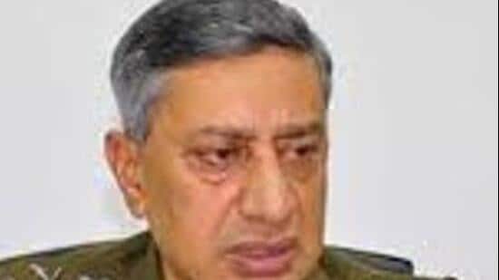 Amid “fresh threats” being issued via United Liberation Council (ULC), an offshoot of Lashkar-e-Taiba (LeT), to Kashmiri Pandit employees working in Kashmir valley, former DGP SP Vaid on Monday coined the suggestion of arming vulnerable Pandit employees with small firearms for their self-protection. (PTI File)