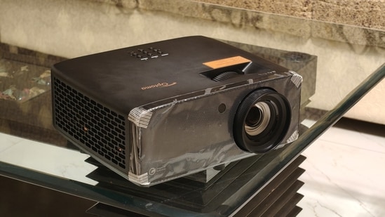 The Photon Beam PK52 delivers an engaging cinematic experience through its bright picture, strong contrast, and HDR support.