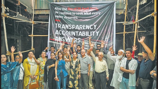 Mumbai, India. Aug 24, 2026 - 200 shop owners at Link Square Mall protested against mall management, demanding the mall's immediate reopening. The mall has remained closed for sixteen months following a fire, and owners are concerned about the future of their businesses. Mumbai, India. Aug 24, 2026. (Photo by Raju Shinde/HT Photo) (Raju Shinde)