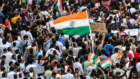 MP Teacher Recruitment: Aspirants protest in Bhopal, demand more Class 2, 3 posts(HT photo)