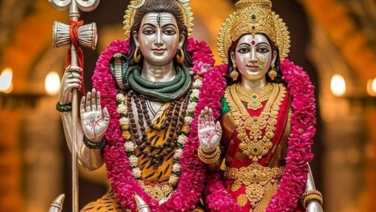 శ్రావణ పౌర్ణమి 2026: పూజా సమయం, జపం, దానం, పరిహారాల పూర్తి వివరాలు! (pinterest)