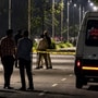 ধৃতদের কাছ থেকে উদ্ধার হওয়া সামগ্রী একটি টিফিন বক্স রাখার ব্যাগের মধ্যে লুকিয়ে রাখা হয়েছিল। 
