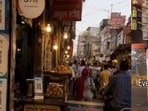 A French traveller shared how India’s widespread QR payments had surprised her during everyday transactions.
