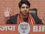 Shehzad Poonawalla highlighted the increase in Tamil Nadu's public debt under Stalin, the COVID-19 deaths in Kerala under Vijayan, and the liquor vends under Kejriwal to support his argument.(ANI File)