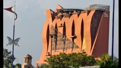 UP cabinet clears 30-year lease of JPNIC to private consortium UP cabinet clears 30-year lease of JPNIC to private consortium