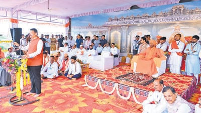 Chief minister Devendra Fadnavis said the state government will release fresh list of eligible beneficiaries under its farmers’ loan waiver scheme every 15 days until it covers all eligible farmers. (HT) Chief minister Devendra Fadnavis said the state government will release fresh list of eligible beneficiaries under its farmers’ loan waiver scheme every 15 days until it covers all eligible farmers. (HT)