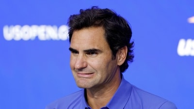 Former player Roger Federer during the press conference (REUTERS)