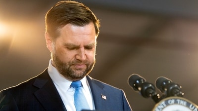 JD Vance calls Canada a ‘state’ in sudden slip-up at Maine event (Photographer: Sofia Aldinio/Bloomberg) (Bloomberg)