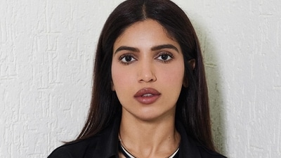 Bhumi Pednekar was praised online for stopping to honour the national anthem. Bhumi Pednekar was praised online for stopping to honour the national anthem.