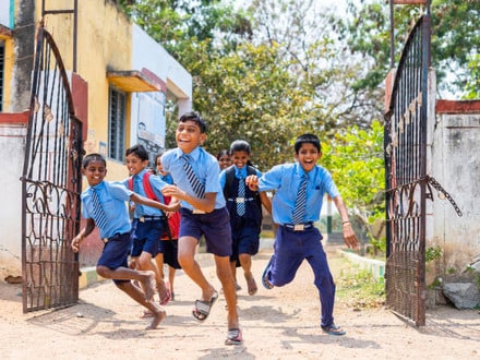 ఆగస్టు 26న సెలవు