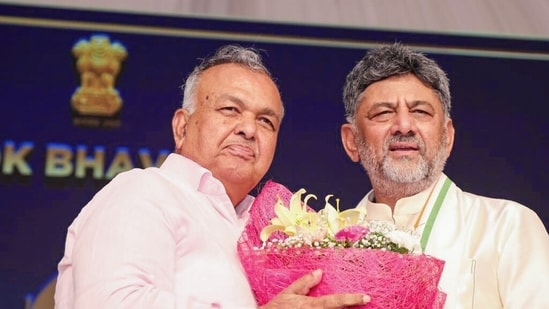 Reddy, who is also an MLA from Bengaluru, acknowledged the need to regulate roadside parking amid the city's growing vehicle population.(X/ @INCKarnataka )