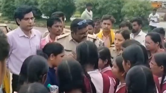 Students studying in Grades 10 to 12 at Eklavya Adarsh Residential School in Jamli alleged that teachers addressed them with caste-related slurs, thereby insulting them.