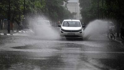 During an HT visit around 5pm on Wednesday, the nearly 500-metre newly constructed stretch near the Vibhuti Khand police station was found waterlogged after heavy rain. (Deepak Gupta/HT)