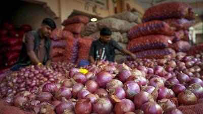The consumer affairs department stated that Delhi’s retail onion price was ₹55 per kilogram (kg) on August 25—23% higher than the all-India average of ₹44.72 per kg. (PTI) The consumer affairs department stated that Delhi’s retail onion price was ₹55 per kilogram (kg) on August 25—23% higher than the all-India average of ₹44.72 per kg. (PTI)