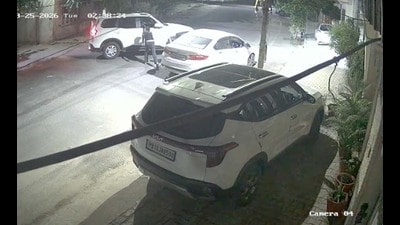 The suspect then drove away in the Scorpio while his accomplices followed in the Honda City. (HT Photo)