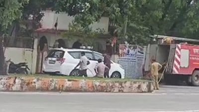 Singrauli municipal commissioner refused to comment on the issue. Singrauli municipal commissioner refused to comment on the issue.