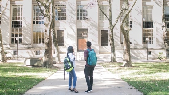 US universities pause CPT programs after new ICE memo.