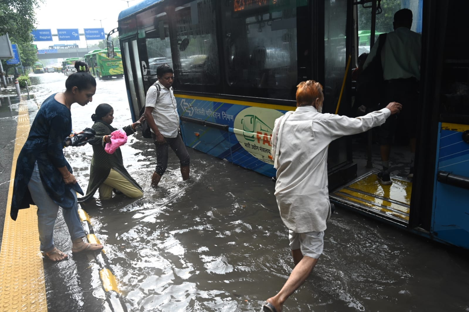 Residents in New Delhi cited closure of shops, risk of electrocution by open wires and potholes as pain points amid severe waterlogging distress (Arvind Yadav/HT Photo) Residents in New Delhi cited closure of shops, risk of electrocution by open wires and potholes as pain points amid severe waterlogging distress (Arvind Yadav/HT Photo)