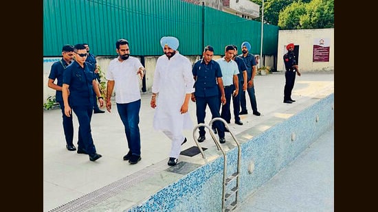 Former Union minister Ravneet Singh Bittu inspected the School of Eminence’s lawn tennis courts, various sports grounds, and the swimming pool facility. (HT PHOTO)