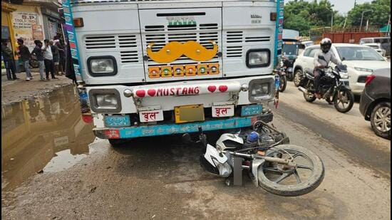The truck driver abandoned the vehicle and fled, while police seized it and registered a case under culpable homicide and rash driving provisions. (HT)