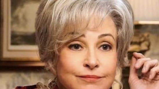 Annie Potts as seen in Young Sheldon.