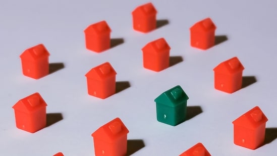 Mortgage rates today: Compare the 6.35% 5/1 ARM with the 6.57% 30-year fixed mortgage and see which loan may suit your homebuying plans. (Pexel/Representative image)