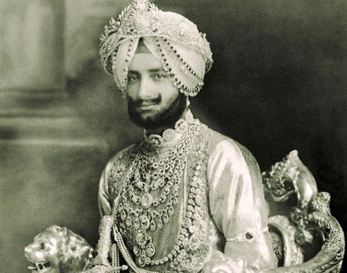 The Patiala Necklace, commissioned by Maharaja Bhupinder Singh in the 1920s, features 2,930 diamonds and the 234.65-carat De Beers yellow diamond. (Instagram) The Patiala Necklace, commissioned by Maharaja Bhupinder Singh in the 1920s, features 2,930 diamonds and the 234.65-carat De Beers yellow diamond. (Instagram)