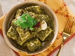 Ranveer Brar's lasooni paneer recipe takes only 25 minutes to make.(@RanveerBrar/YouTube)