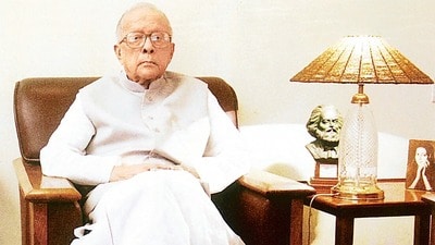 চিকিৎসা বিজ্ঞানের কাজে লাগেনি জ্যোতি বসুর দেহ, অকপট স্বাস্থ্যমন্ত্রী HTNews HTPHOTO চিকিৎসা বিজ্ঞানের কাজে লাগেনি জ্যোতি বসুর দেহ, অকপট স্বাস্থ্যমন্ত্রী HTNews HTPHOTO