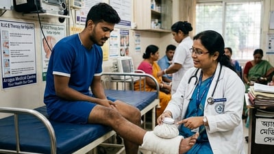 খেলাধুলো স্বাভাবিক, আর তাতে চোট লাগাও স্বাভাবিক। (ছবিটি প্রতীকী, সৌজন্যে ন্যানো ব্যানানা দিয়ে তৈরি)