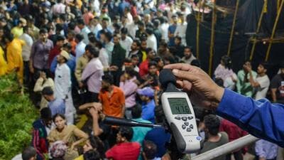 Pune, India - Sept. 12, 2019:Official from Maharashtra Pollution Control Board recorded a noise level during the Ganpati immersion procession at Vishrambag chowk in Pune, India, on Thursday, September 12, 2019. (Photo by Milind Saurkar/Hindustan Times) (Milind Saurkar/HT Photo) Pune, India - Sept. 12, 2019:Official from Maharashtra Pollution Control Board recorded a noise level during the Ganpati immersion procession at Vishrambag chowk in Pune, India, on Thursday, September 12, 2019. (Photo by Milind Saurkar/Hindustan Times) (Milind Saurkar/HT Photo)