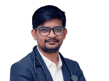 హైదరాబాద్ యశోద హాస్పిటల్స్ కన్సల్టెంట్ ఇంటర్వెన్షనల్ పల్మోనాలజిస్ట్ డాక్టర్ ప్రణయ్ సాయి చంద్రగిరి 
