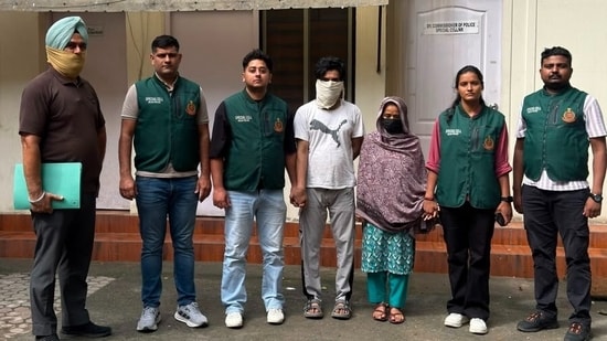 The couple allegedly sent eight Indian SIM cards to Pakistan via Dubai between 2024 and 2025. (Delhi Police)