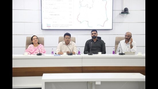District collector Jitendra Dudi, PMC commissioner Naval Kishore Ram, additional PMC commissioners Pavneet Kaur, and Omprakash Divate during a press conference on Friday. (HT PHOTO)