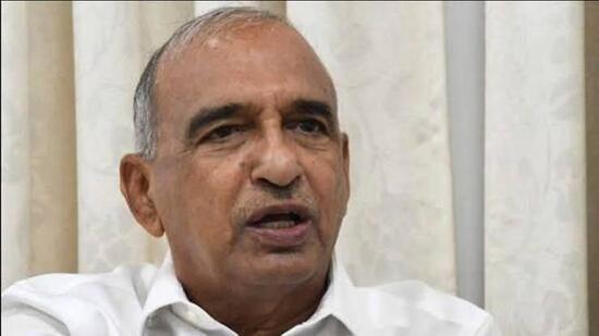 Former minister Singh also condemned the regulator’s action of inviting only DHBVN for a hearing in response to the panel’s submitted report. (HT File)