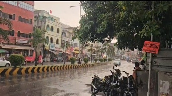 తెలుగు రాష్ట్రాల్లో మోస్తరు వర్షాలు