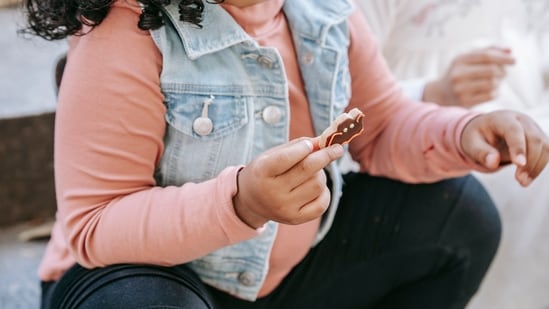 Childhood obesity can be triggered by daily habits. (Pexel)